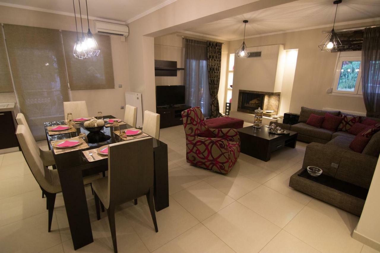 Mary'S Modern And Elegant Apartment Kalambaka Exterior foto